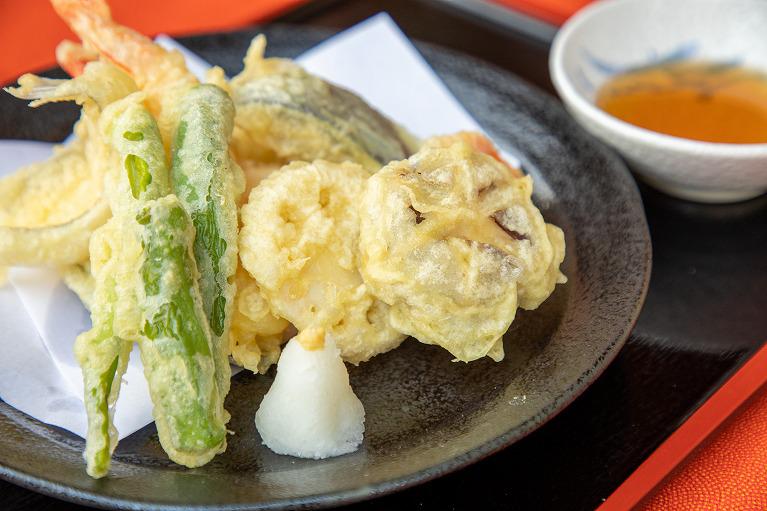 天ぷらの盛り合わせ